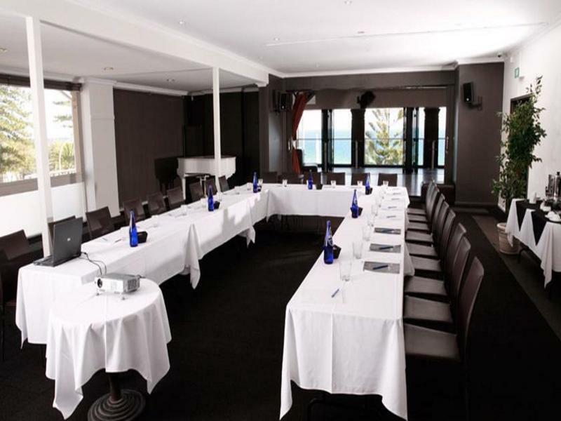 Cottesloe Hotel 3*