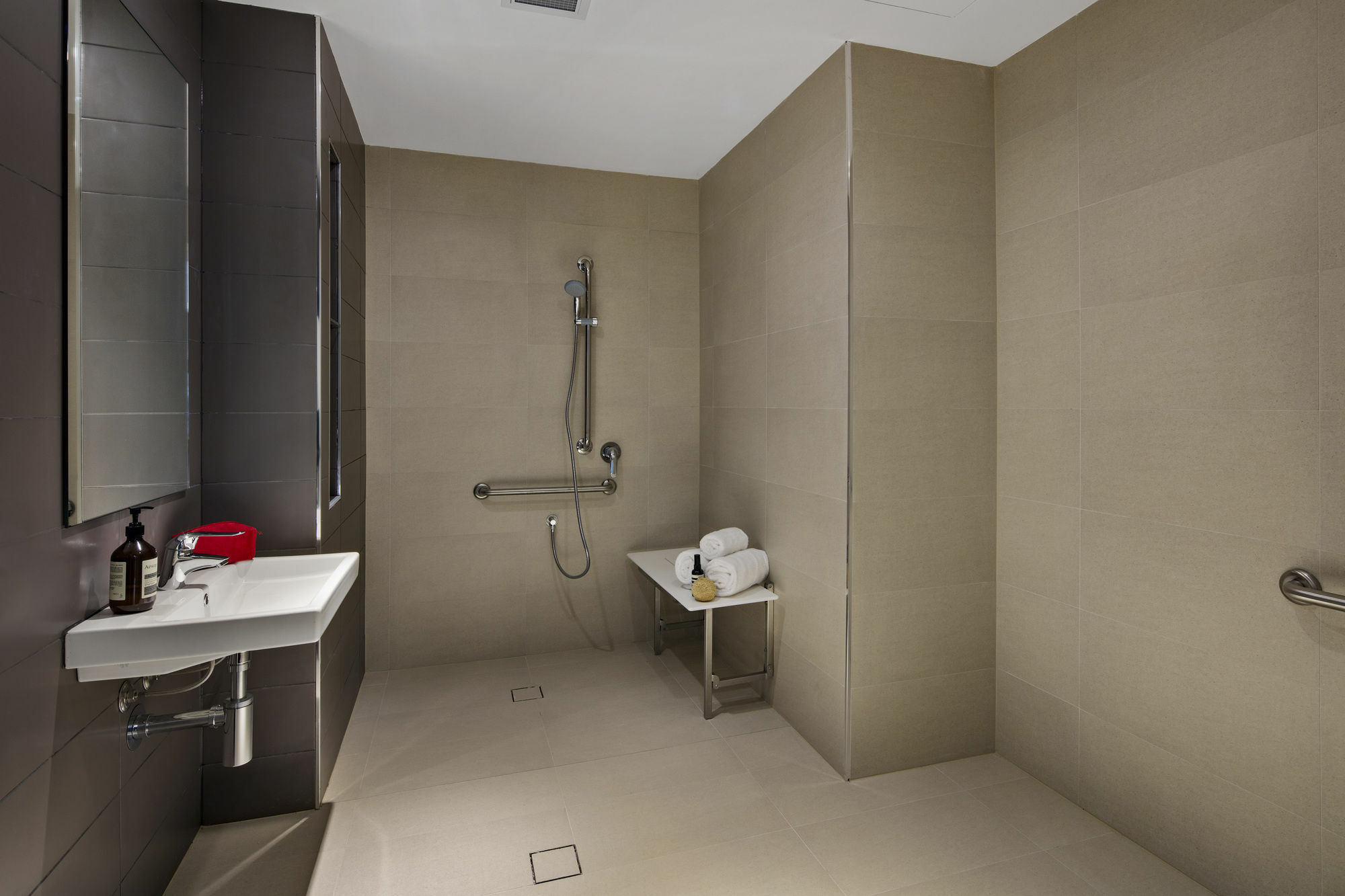 Quest Mounts Bay Road Aparthotel