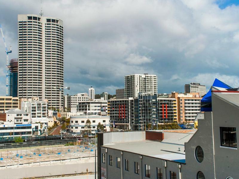 Apartment On The Park - Executive Escapes Perth