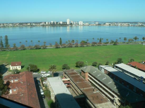 Affordable & Comfortable On Langley Park *