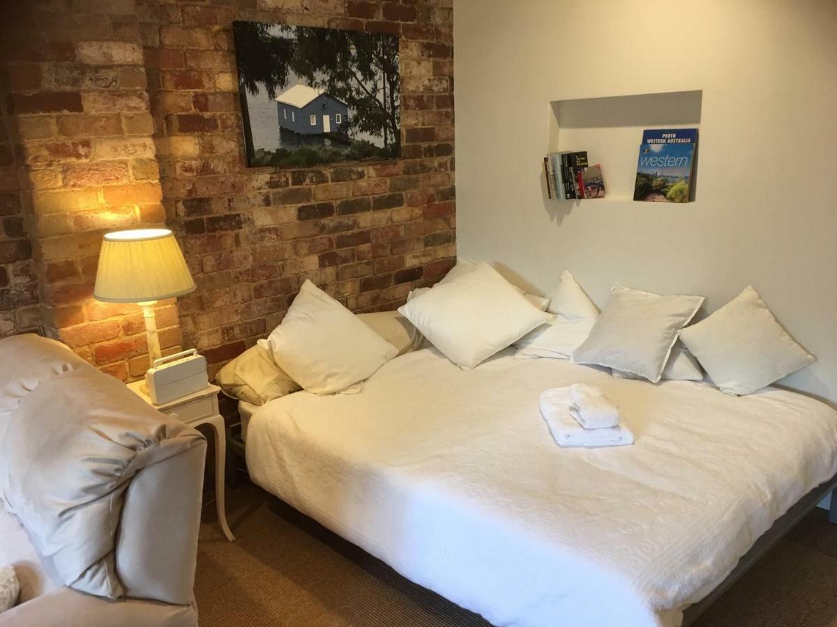Gorgeous Studio 2 Minutes From The Heart Of Subiaco Perth