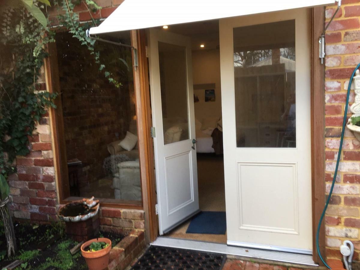 Gorgeous Studio 2 Minutes From The Heart Of Subiaco