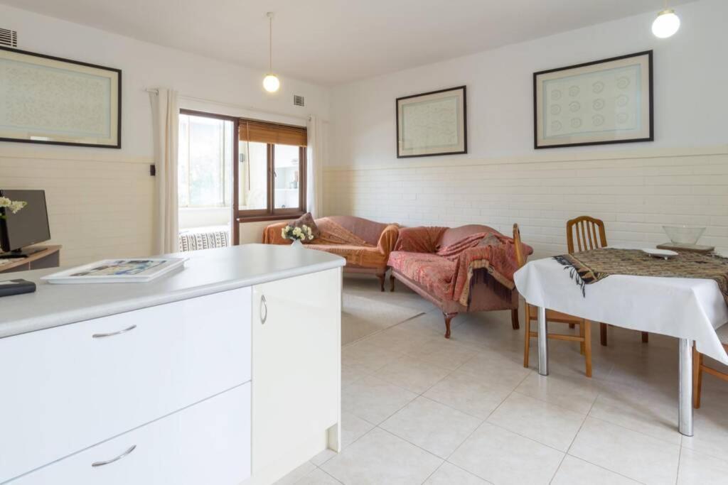 Apartment B6 Crawley 1 Brm & Sleepout Near Uwa *