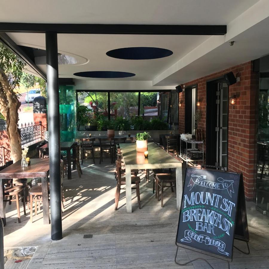 Riverview On Mount Street 4*